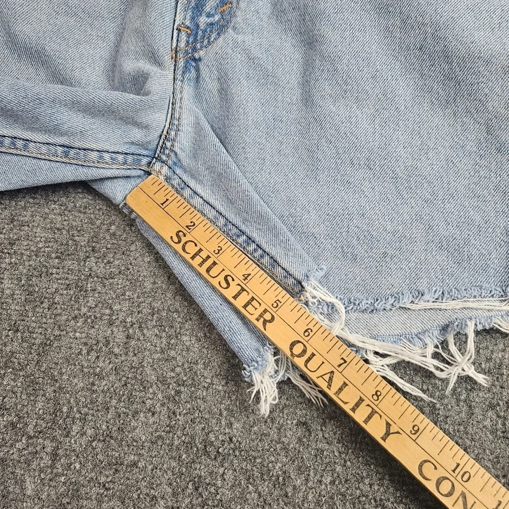 Levi's 505 Denim Shorts Mens W34 Light Wash Cutoff Raw Hem Vintage Casual Summer - Picture 7 of 8
